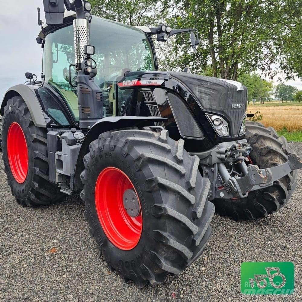 Fendt 720 S4 Tractoare