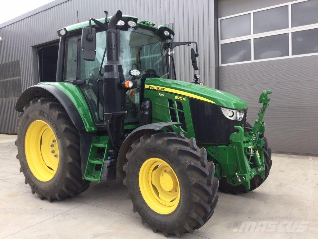 John Deere 6120 M Tractoare