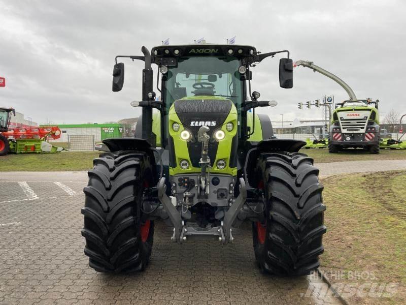 CLAAS AXION 870 Tractoare