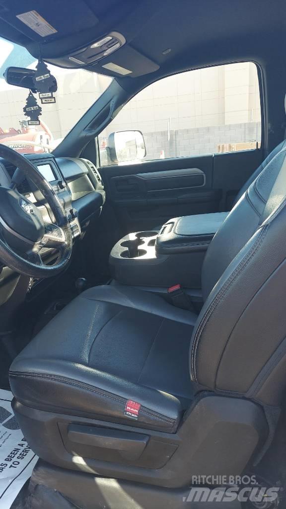 RAM 5500 Camioane platforma/prelata