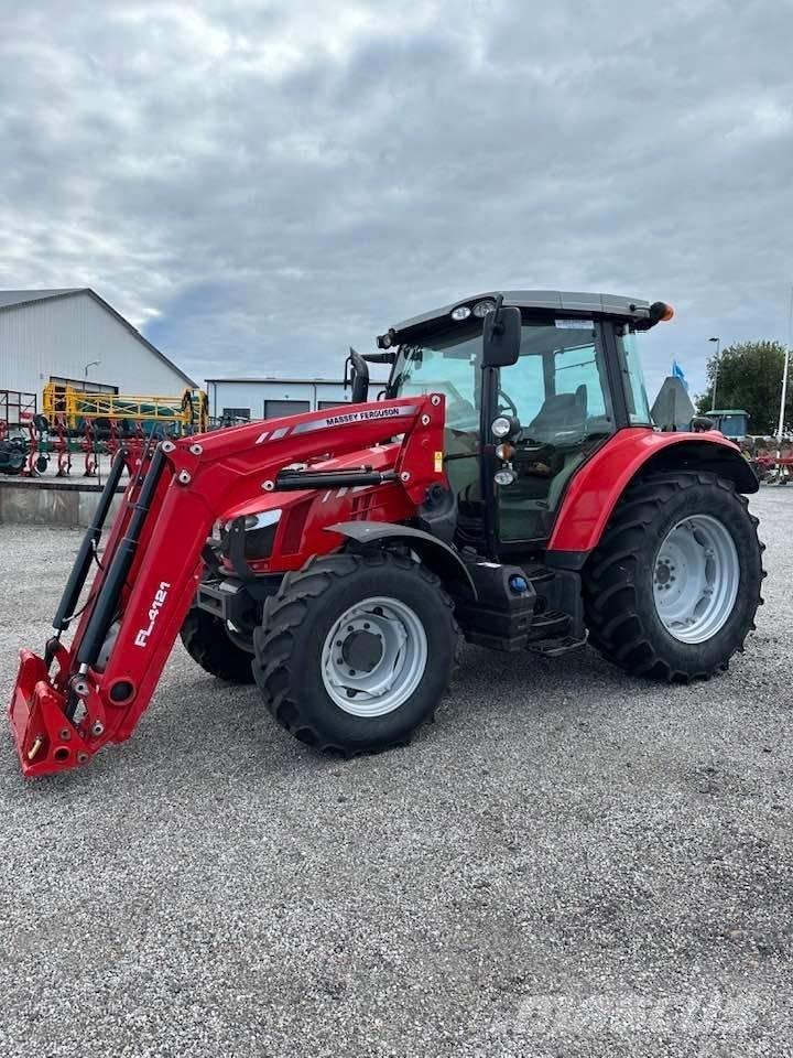 Massey Ferguson 5612 Tractoare
