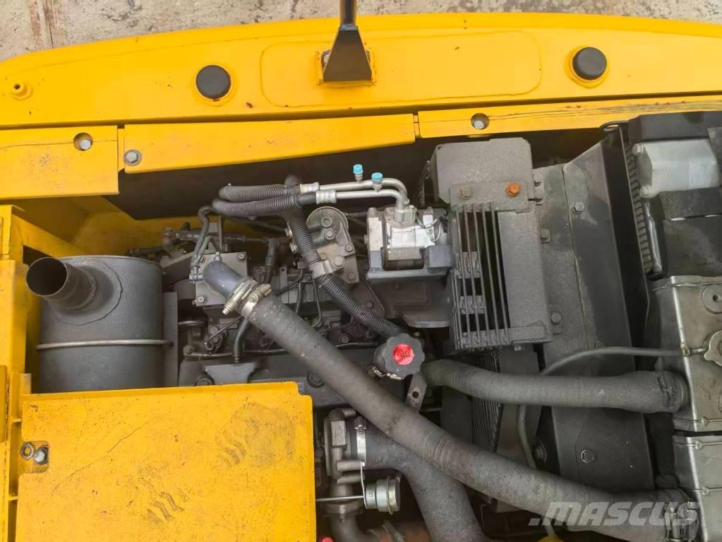 Komatsu PC 130-7 Excavatoare 7t - 12t