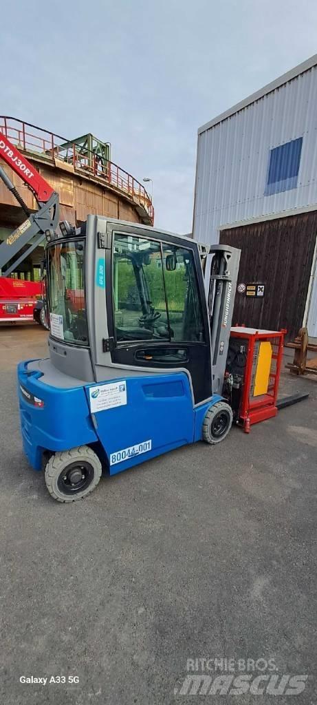 Jungheinrich EFG 320 Stivuitor electric