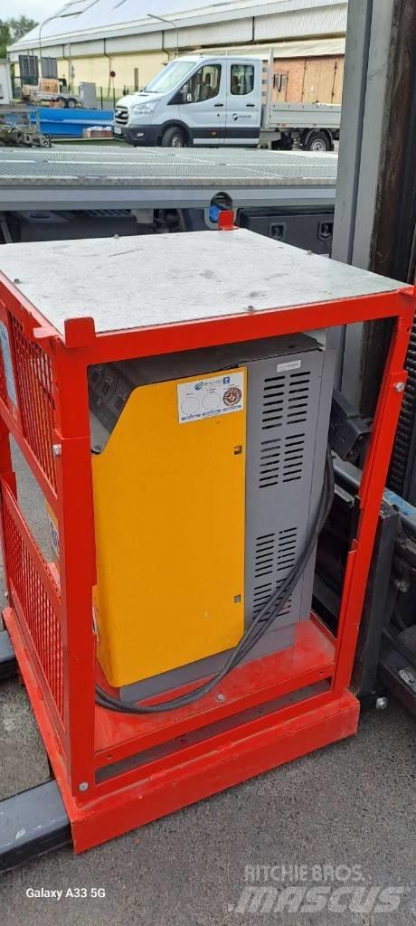 Jungheinrich EFG 320 Stivuitor electric