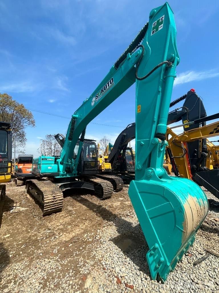 Kobelco SK200D Excavatoare pe șenile

