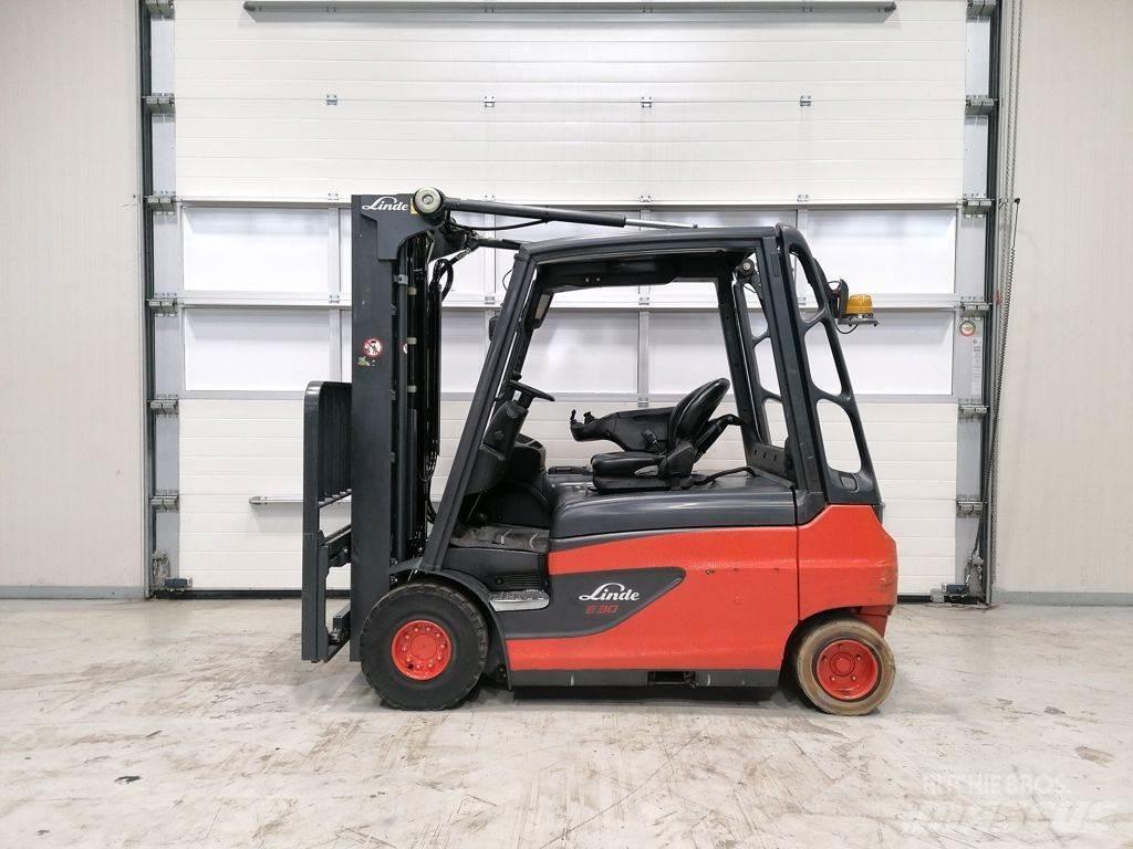 Linde E30L-01 Stivuitor electric