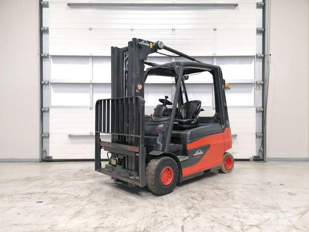 Linde E30L-01 Stivuitor electric
