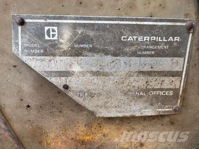 CAT 215 C LC Excavatoare pe șenile

