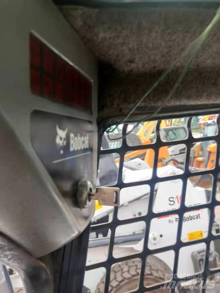 Bobcat S 300 Mini incarcator