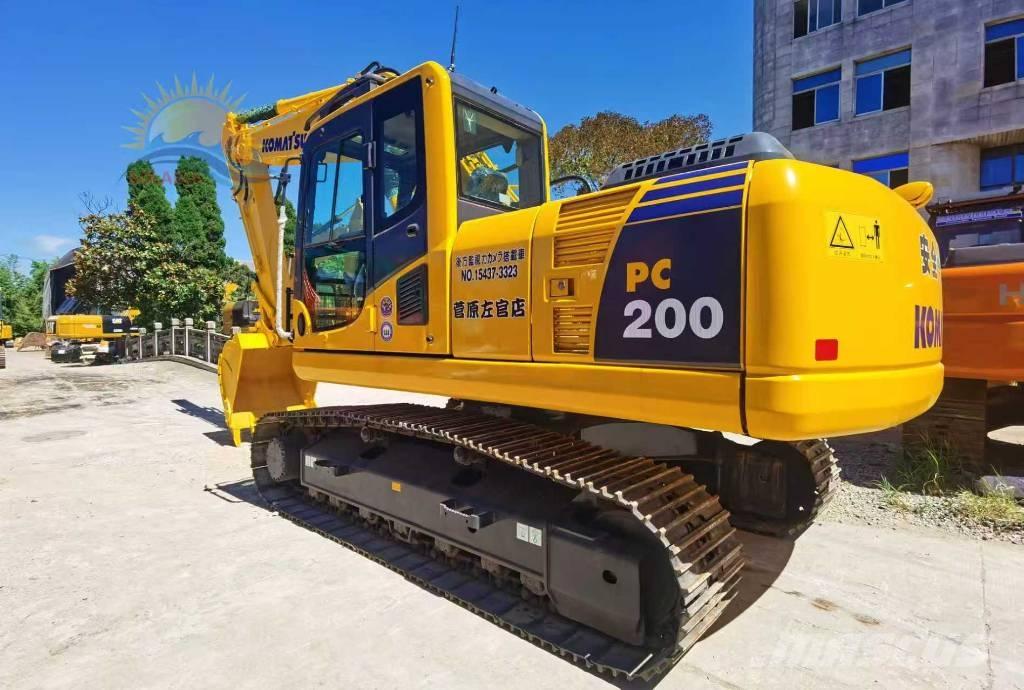 Komatsu PC 200-8 Excavatoare pe șenile
