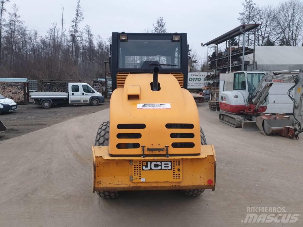 JCB VM 75 D Compactoare monocilindrice