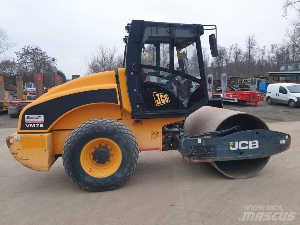 JCB VM 75 D Compactoare monocilindrice