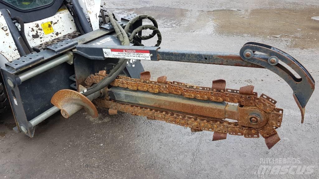 Bobcat LT 213 Pluguri