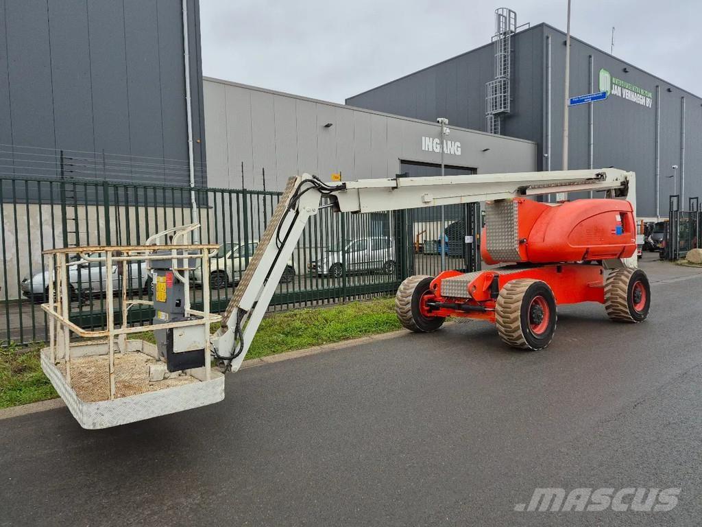 JLG 800aj Nacele cu brat telescopic