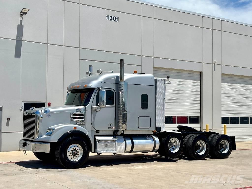 Freightliner SD 122 Autotractoare