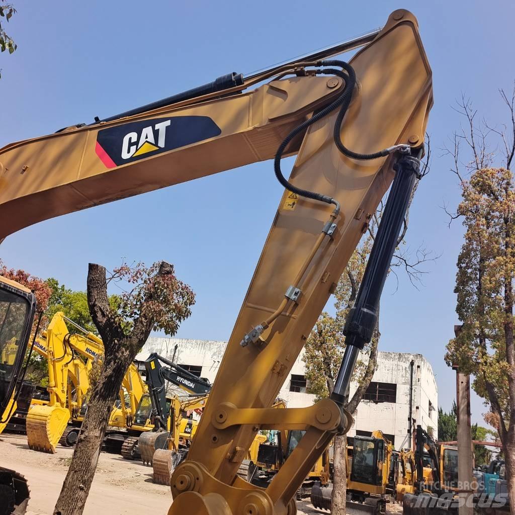 CAT 320 D Excavatoare pe șenile
