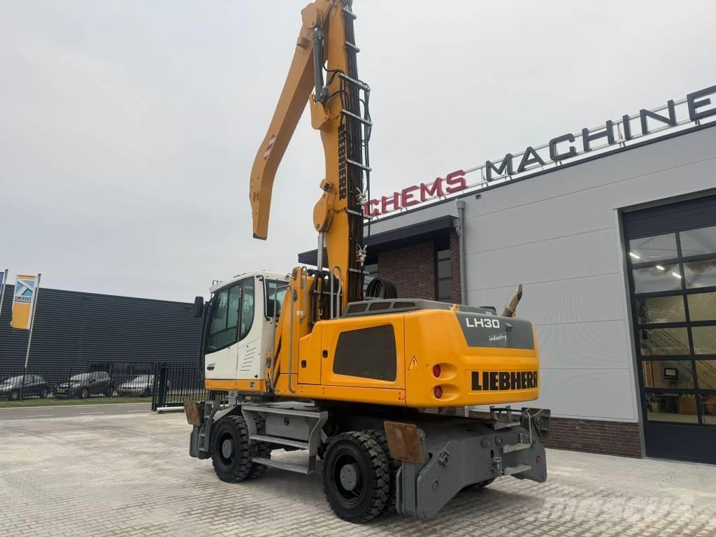 Liebherr LH 30 M Paleta de manipulare