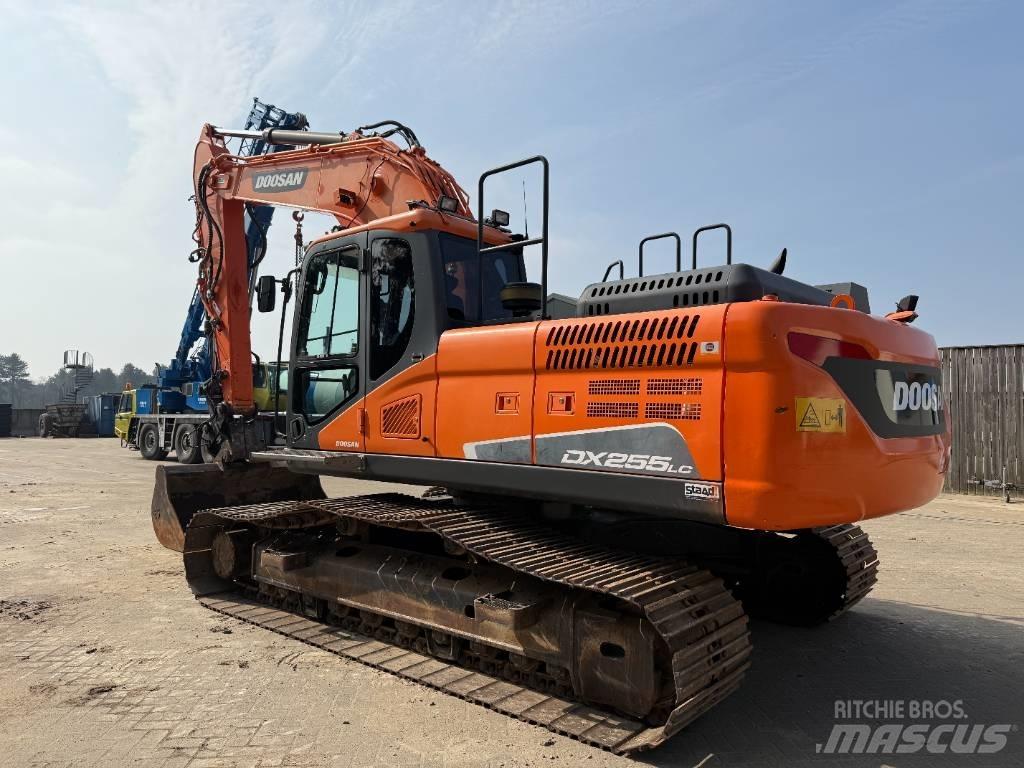 Doosan DX 255 LC-5 Excavatoare pe șenile
