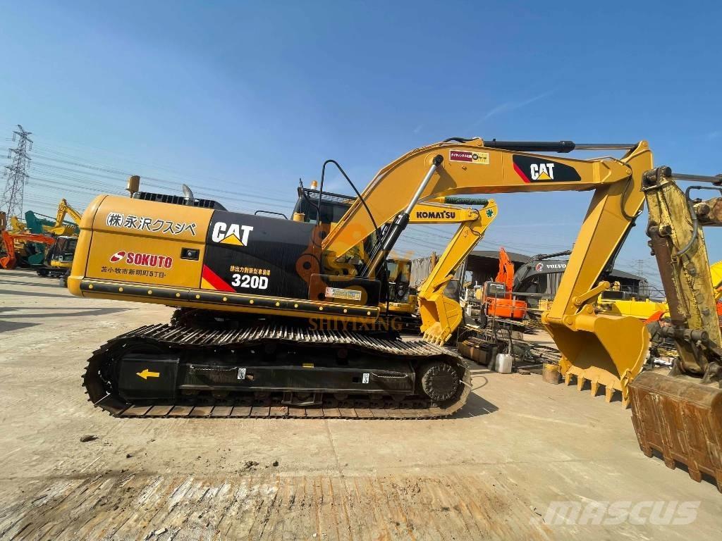 CAT 326 D2 Excavatoare pe șenile
