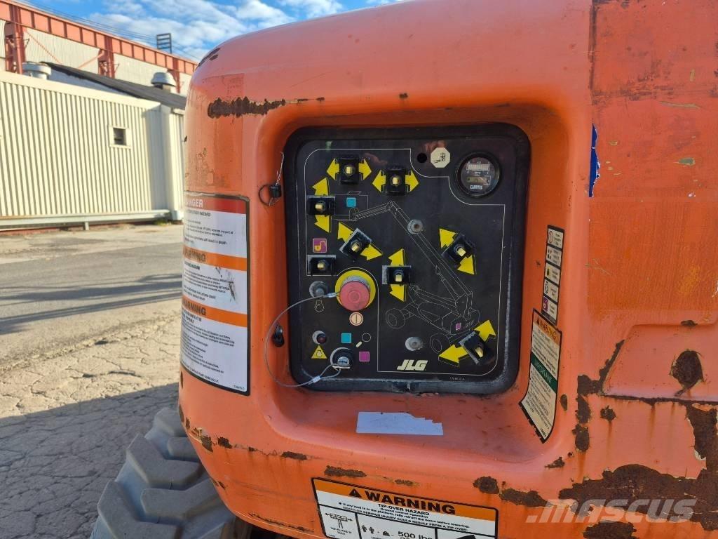 JLG M 600 JP Nacele cu brat articulat