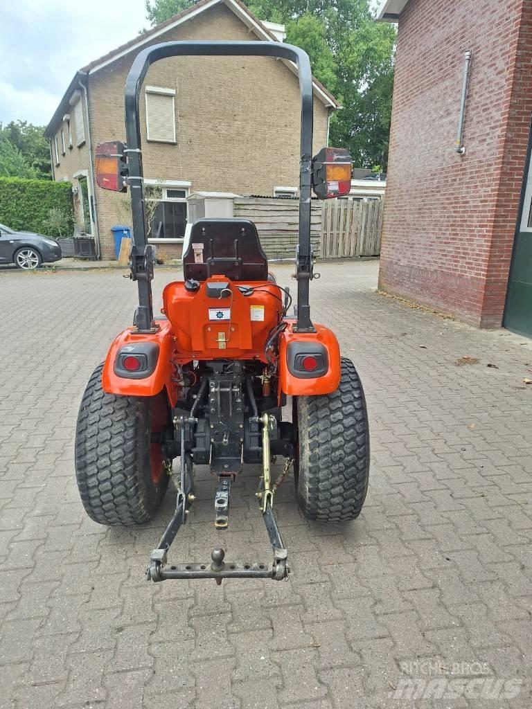 Kioti CK2810 HST Tractoare