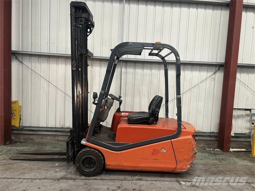 BT CBE2.0T Stivuitor electric