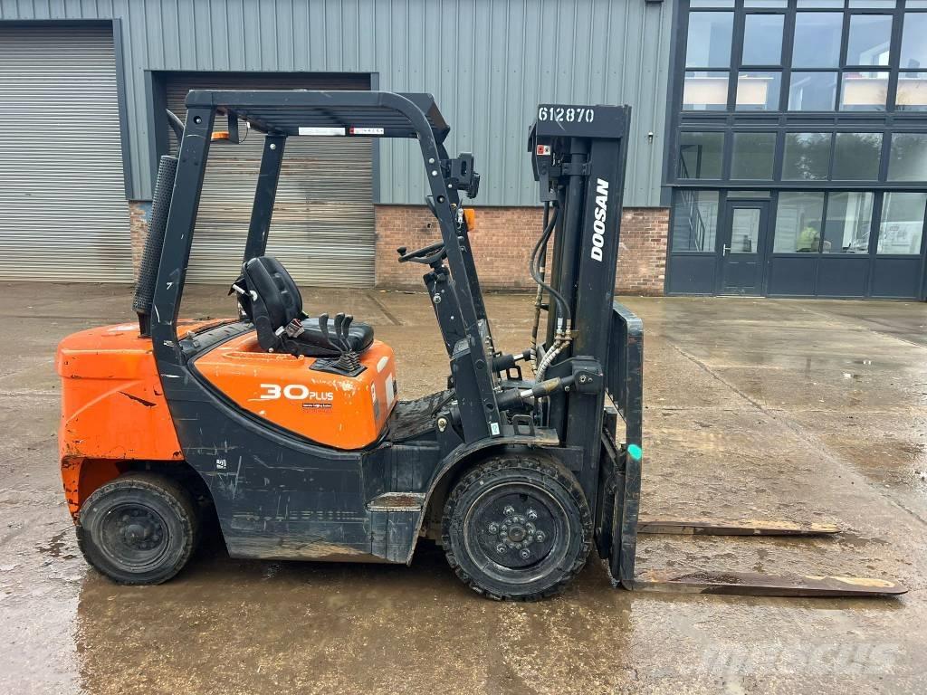 Doosan D 30 GP Stivuitor diesel