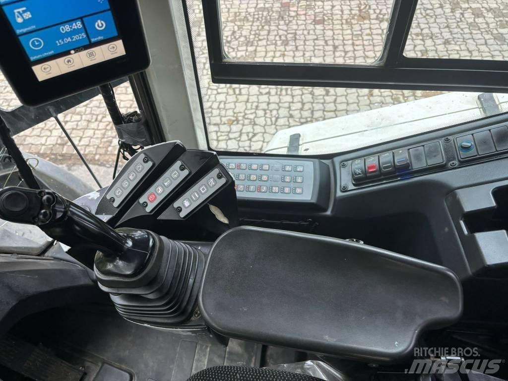 Liebherr L 526 Incarcator pe pneuri