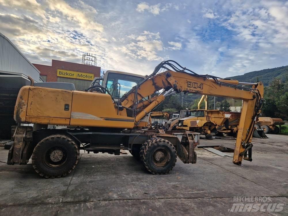 Liebherr A904C Excavatoare cu roti
