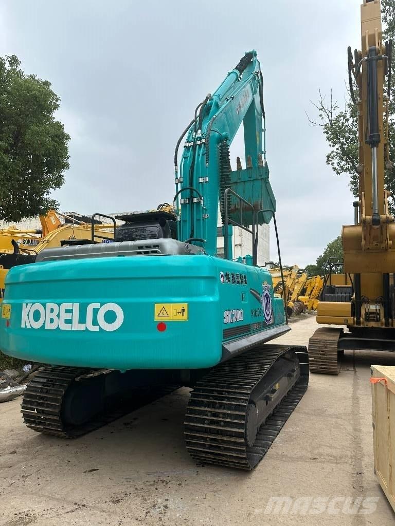 Kobelco SK 200-8 Excavatoare pe șenile
