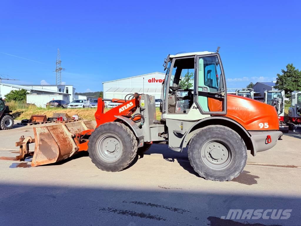 Atlas AR 95 super Incarcator pe pneuri