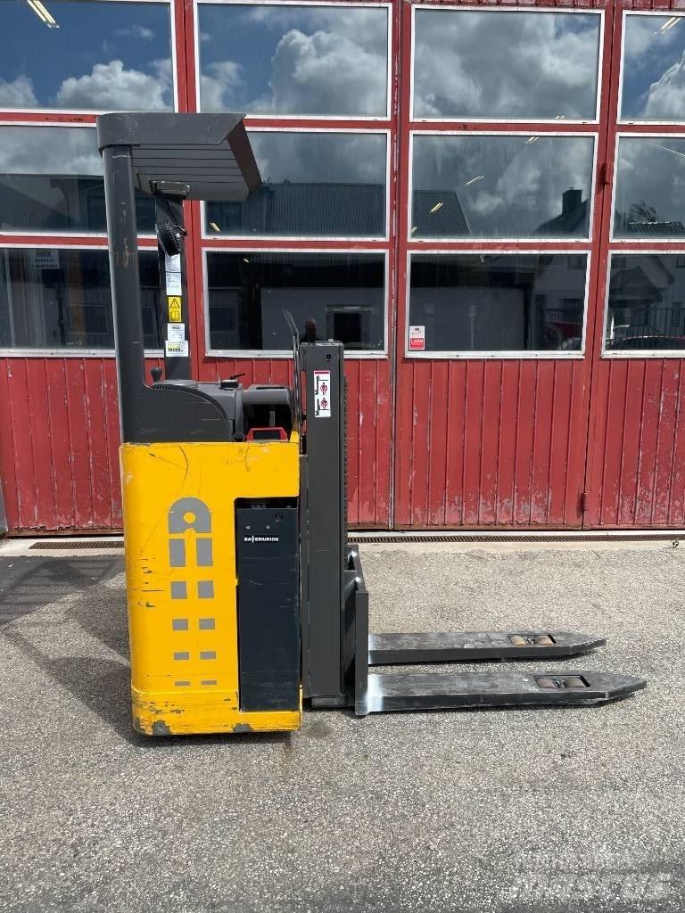 Atlet A160 Transpaleti autopropulsanti