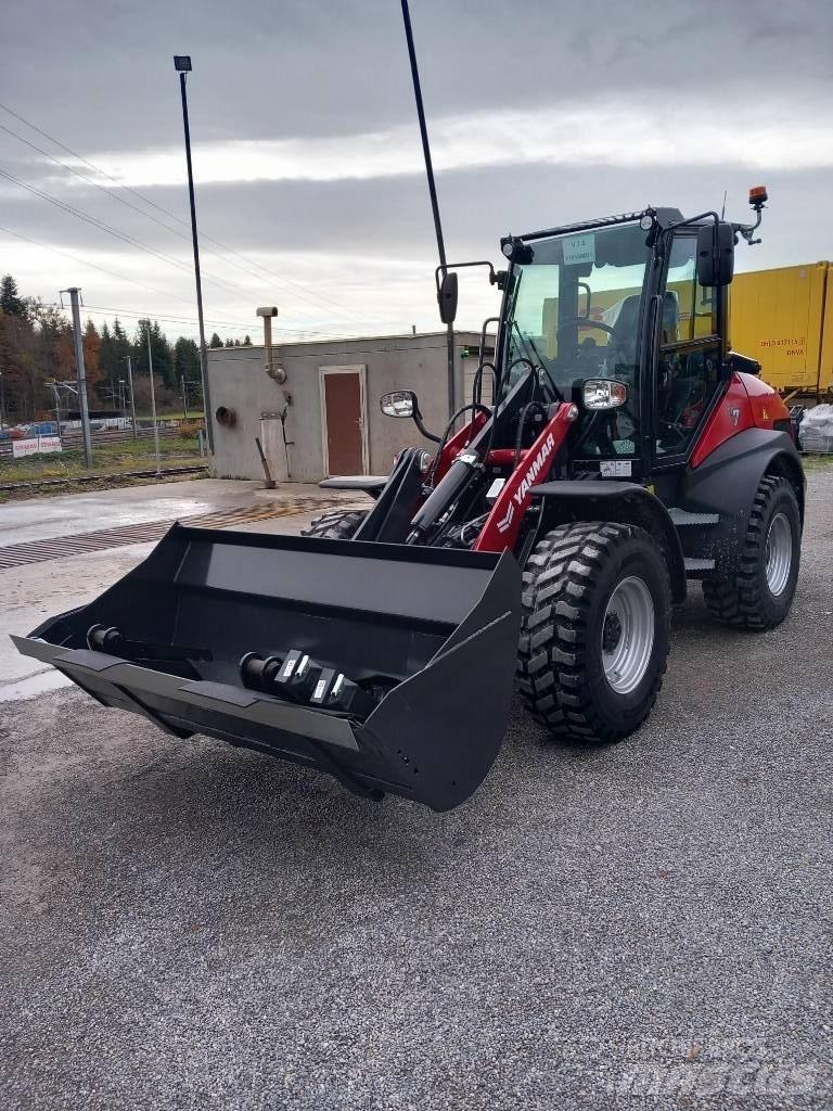 Yanmar V 7 Buldoexcavatoare