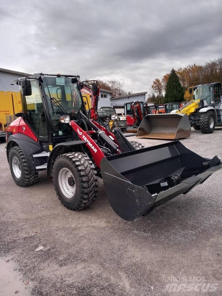 Yanmar V 7 Buldoexcavatoare