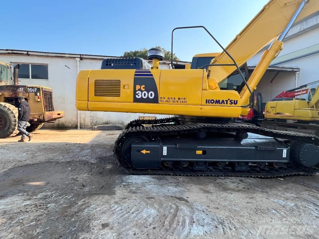 Komatsu PC300-7 Excavatoare pe șenile
