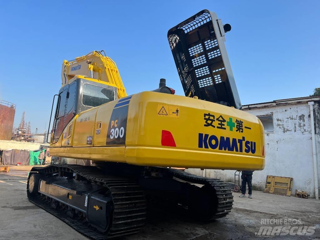 Komatsu PC300-7 Excavatoare pe șenile
