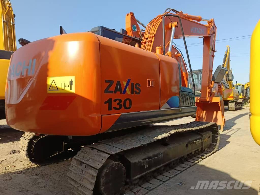Hitachi ZX 130 Excavatoare pe șenile
