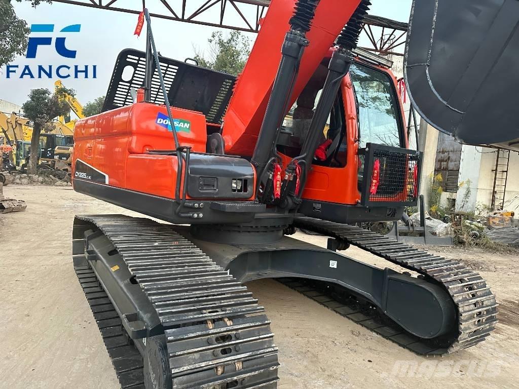 Doosan DX 225 LC Excavatoare pe șenile

