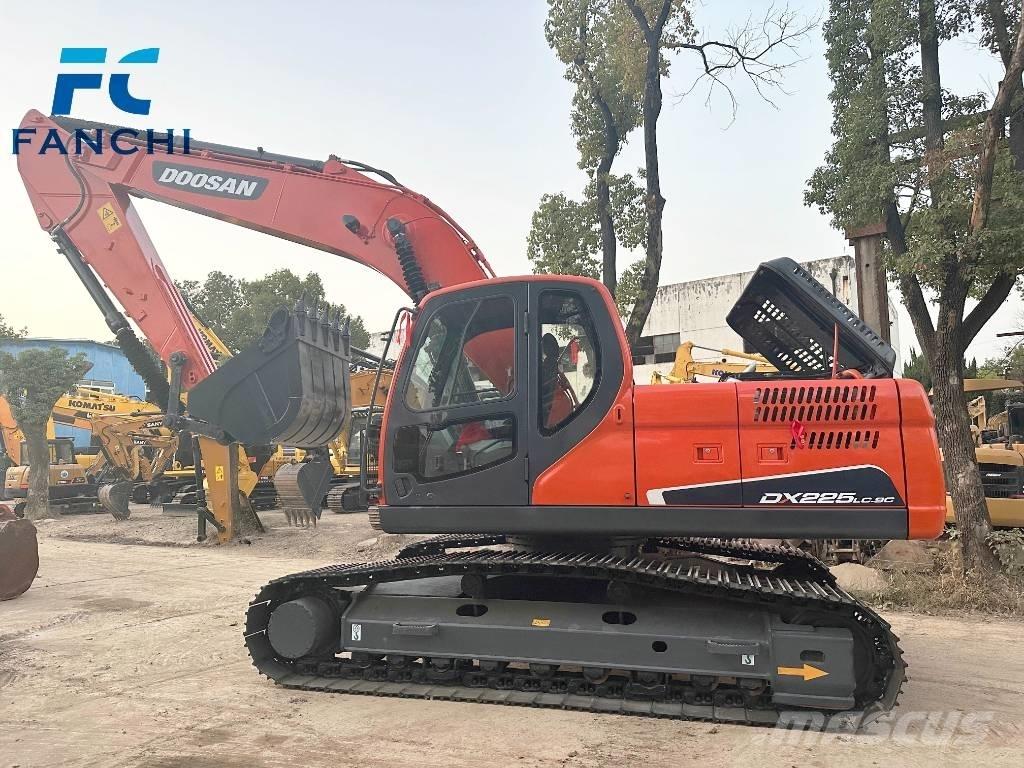 Doosan DX 225 LC Excavatoare pe șenile
