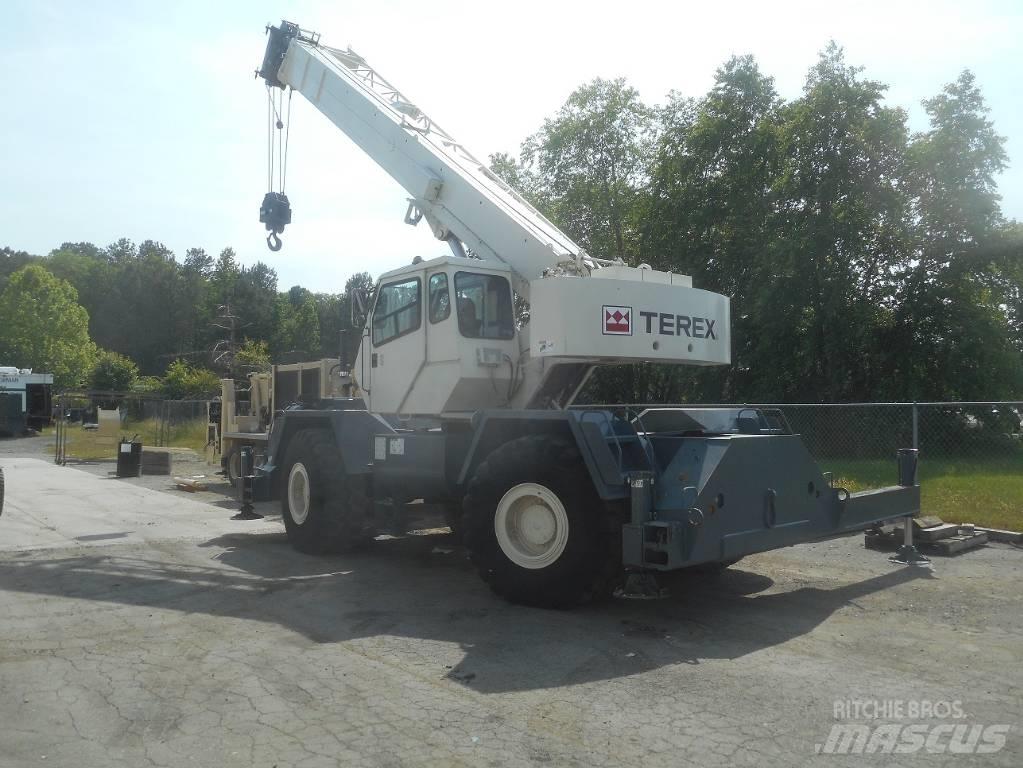 Terex RT 335 Macara pentru orice teren