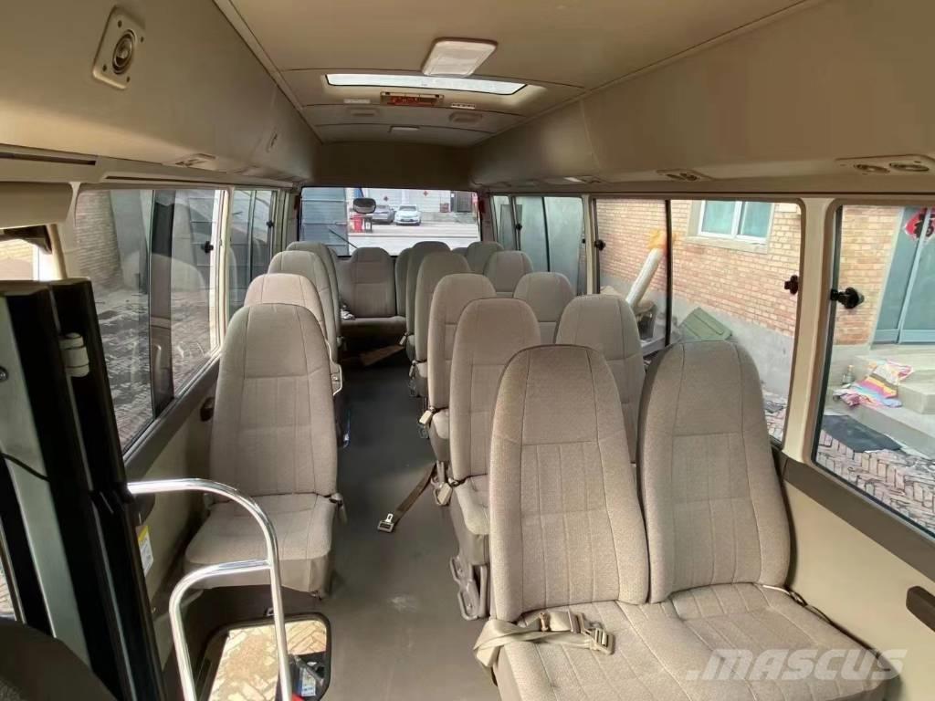 Toyota Coaster Bus Mini autobuze
