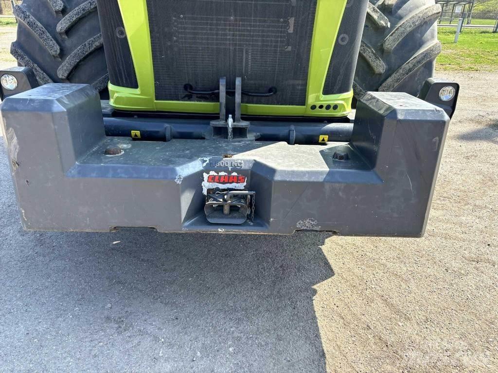 CLAAS Xerion 5000 Tractoare