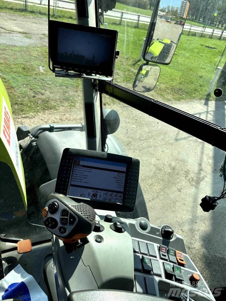 CLAAS Xerion 5000 Tractoare