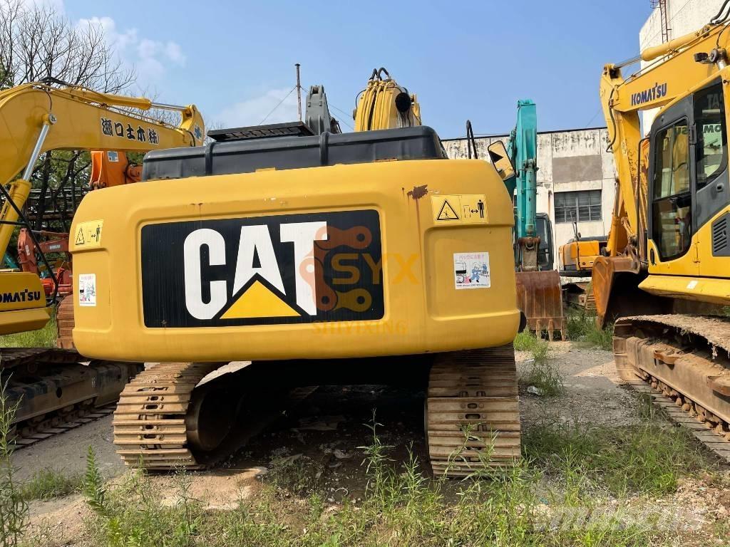CAT 326 D2 Excavatoare pe șenile
