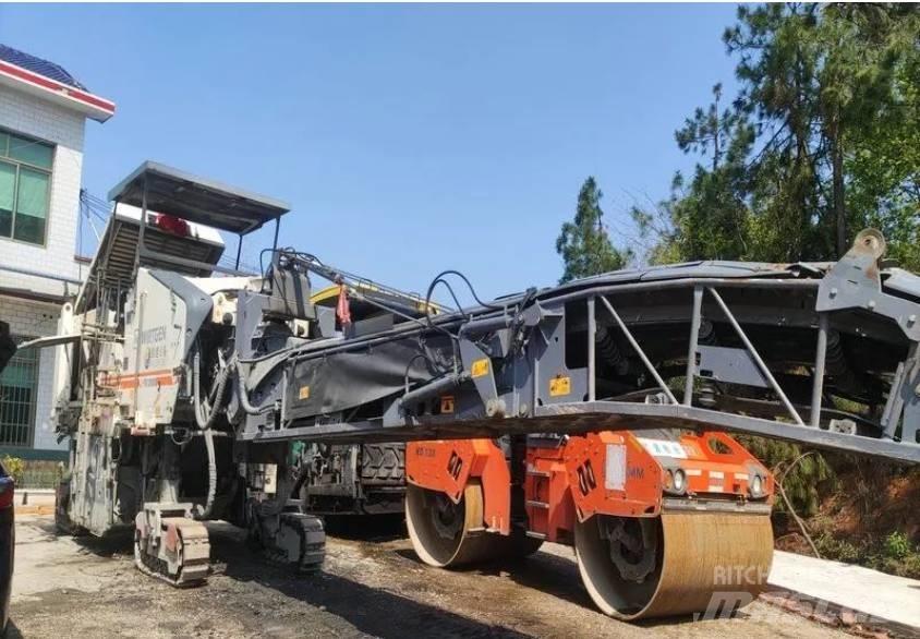 Wirtgen W2000 Utilaje asfalt cu freze reci