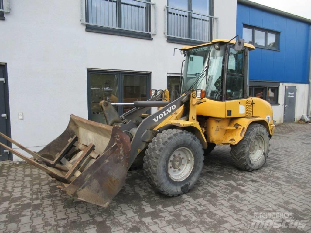 Volvo L 30 B Incarcator pe pneuri