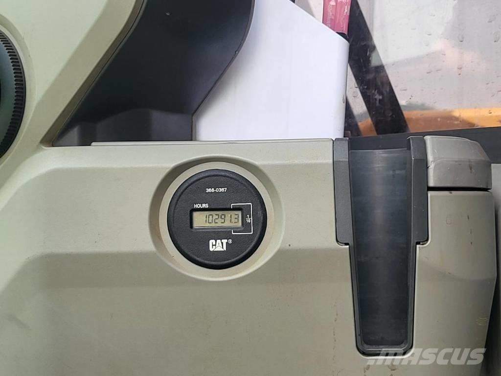 CAT 330FL Excavatoare pe șenile
