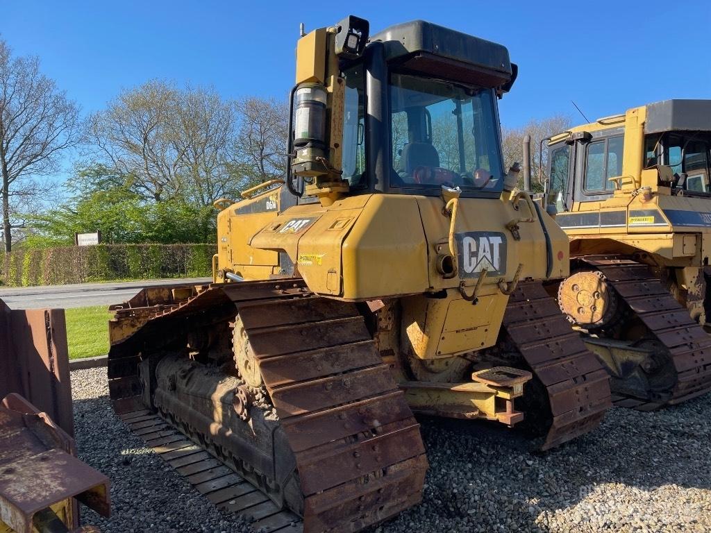CAT D6N Buldozere pe senile