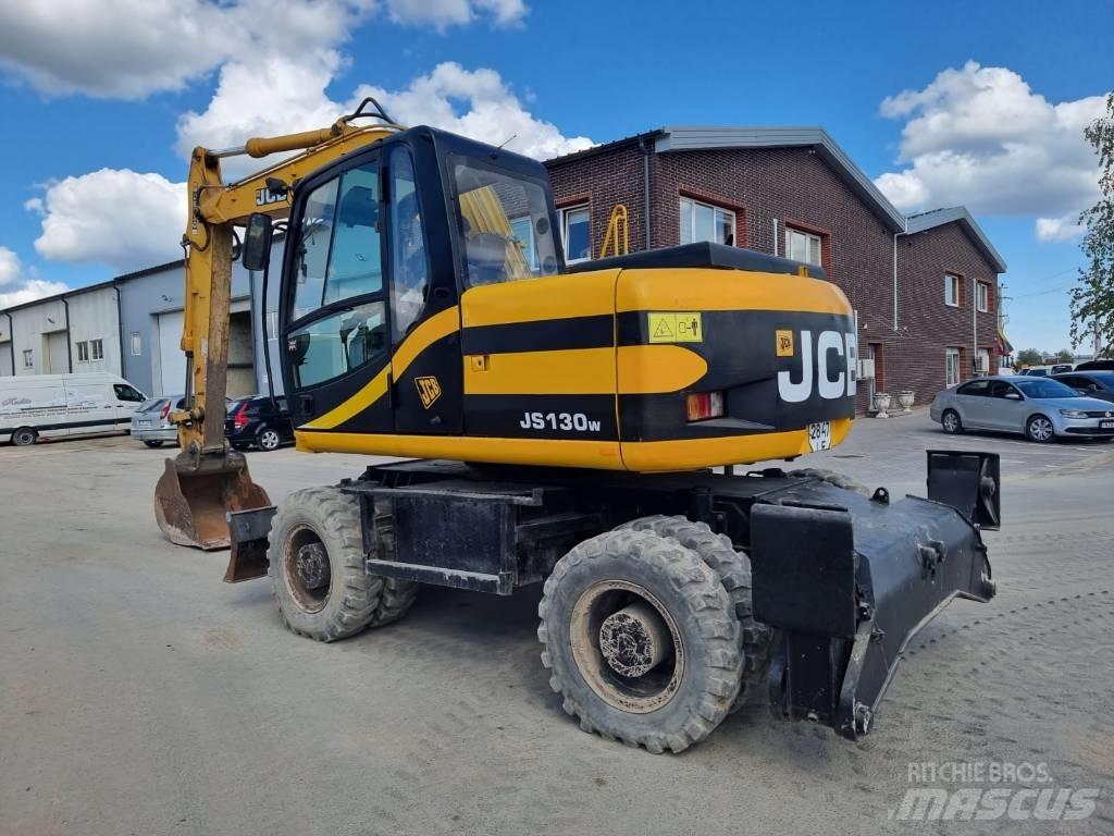 JCB JS 130 W Excavatoare cu roti