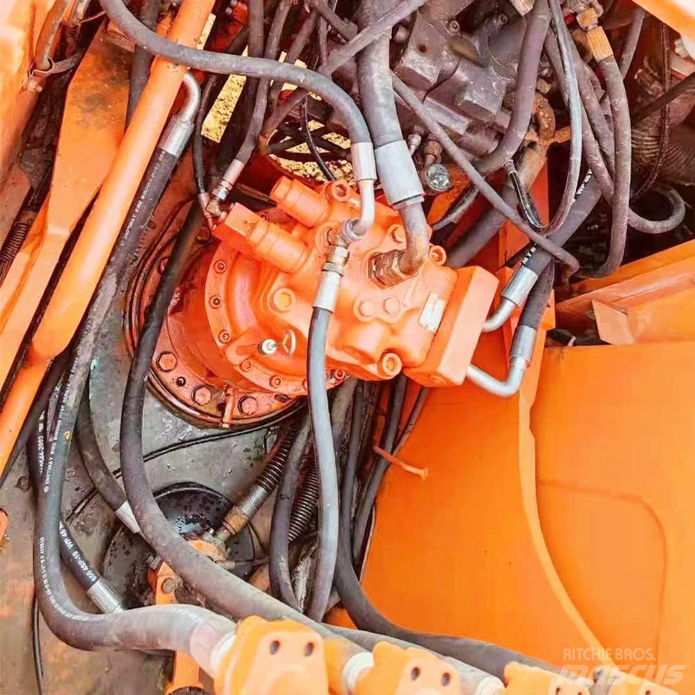 Doosan 225 Excavatoare pe șenile
